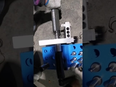 손은 고무층 호스 절단기 51HMS 수동 스카이빙 기계를 작동합니다